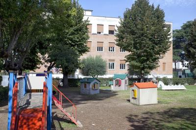 Il giardino con i giochi